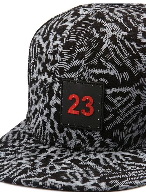 Extravagantní snapback kšiltovka se zvířecím vzorem