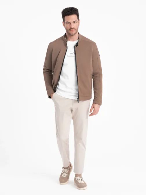 Trendy přechodná světle hnědá bunda V4 OM-JANP-0138