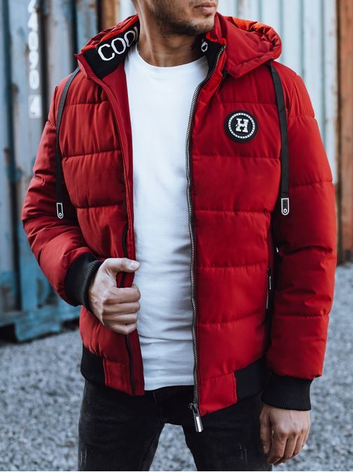 Trendy zimní bunda s kapucí v bordó provedení