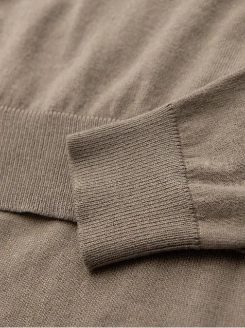 Klasický béžový svetr s kulatým výstřihem V15 SWBS-0106