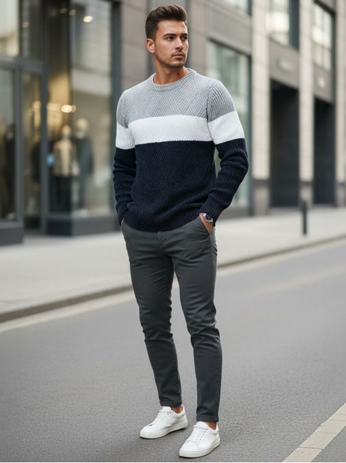 Pánský pruhovaný tříbarevný svetr