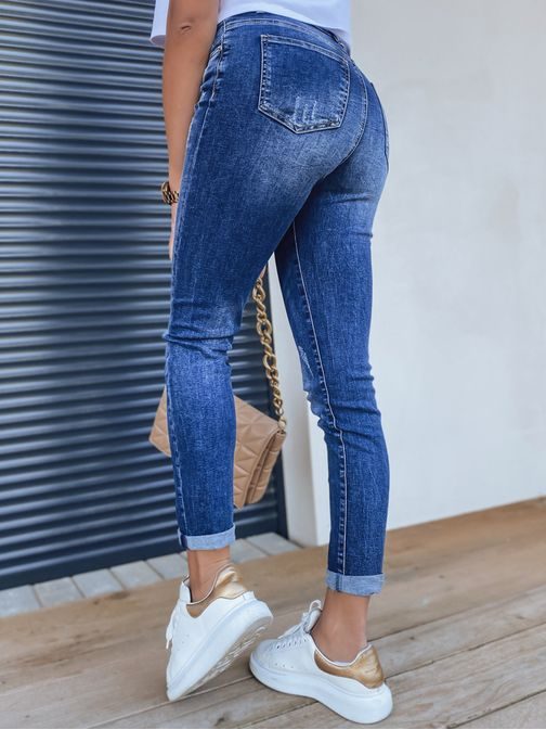 Nebesky modré dámské džíny v trendy provedení Iwetta