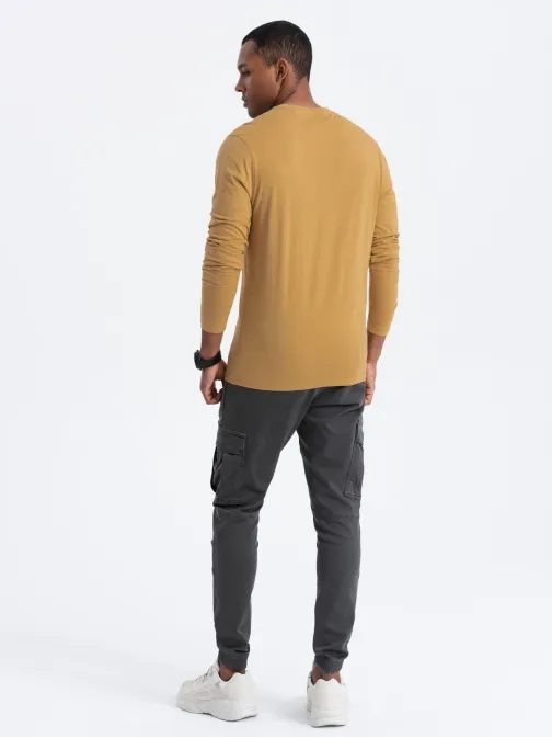 Jednoduché bavlněné tričko s dlouhým rukávem v hořčicové barvě v10 om-lsbl-0106