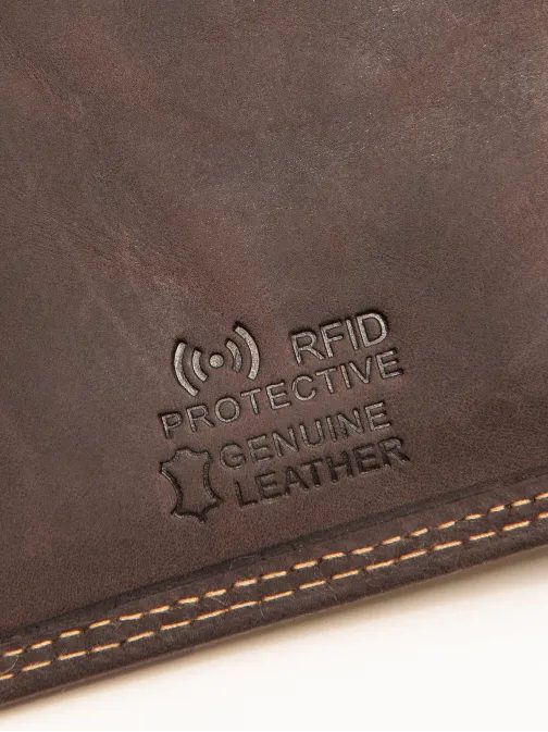 Hnědá vertikální kožená peněženka na patentku A091