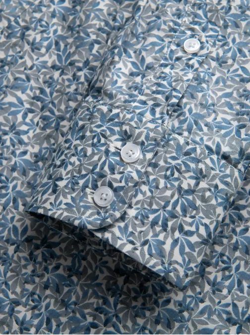 Světlá modrá košile s květinovým vzorem V1 SHPS-0163