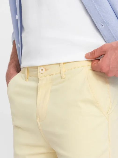 Žluté chinos kraťasy s lemem V7 W421
