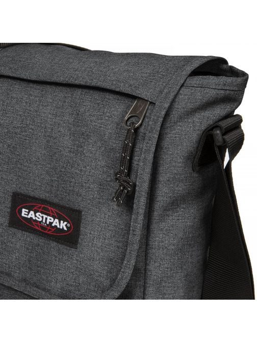 Černá taška přes rameno EASTPAK DELEGATE