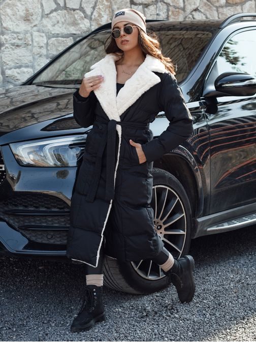 Dlouhá dámská zimní černá bunda s kožíškem Ballmoda