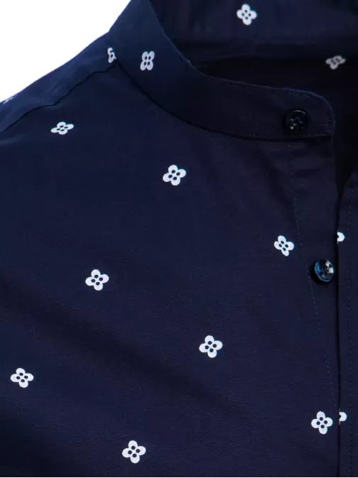 Granátová košile s trendy vzorem