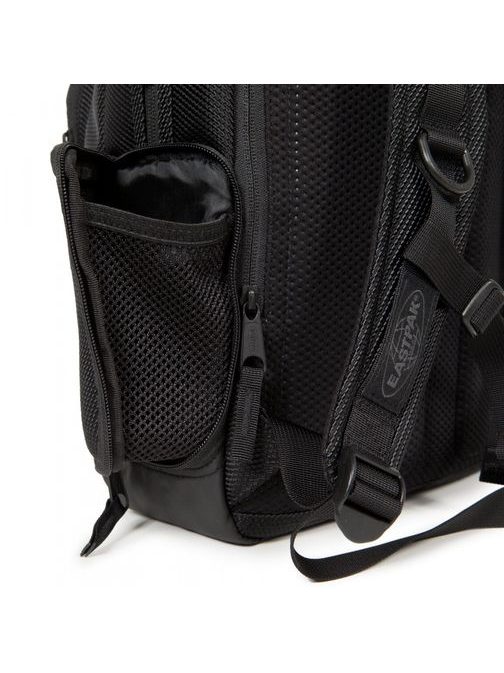 Trendy černý batoh Eastpak Tecum S