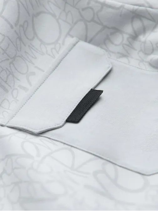 Pánské tričko šedé s ozdobnou kapsou a tištěnými písmeny V3 S2042