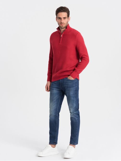 Elegantní pánský svetr v červené barvě V8 SWZS-0105