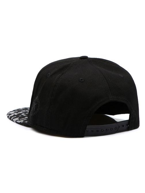 Černá moderní kšiltovka snapback s číslem 23