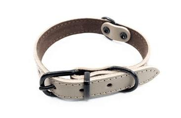 KOŽENÝ OBOJEK ARGUS, ČERNÉ KOVÁNÍ - ŠEDÁ