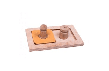 DŘEVĚNÝ HLAVOLAM PLAYGROUND - MODUL 2A (POUZE DESKA BEZ KLOBOUČKŮ A VÁLEČKŮ)