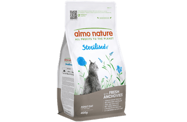 ALMO NATURE STERILISED -  PRO KASTROVANÉ KOČKY S ANČOVIČKAMI 400G + KUŘECÍ KAPSIČKA ZDARMA