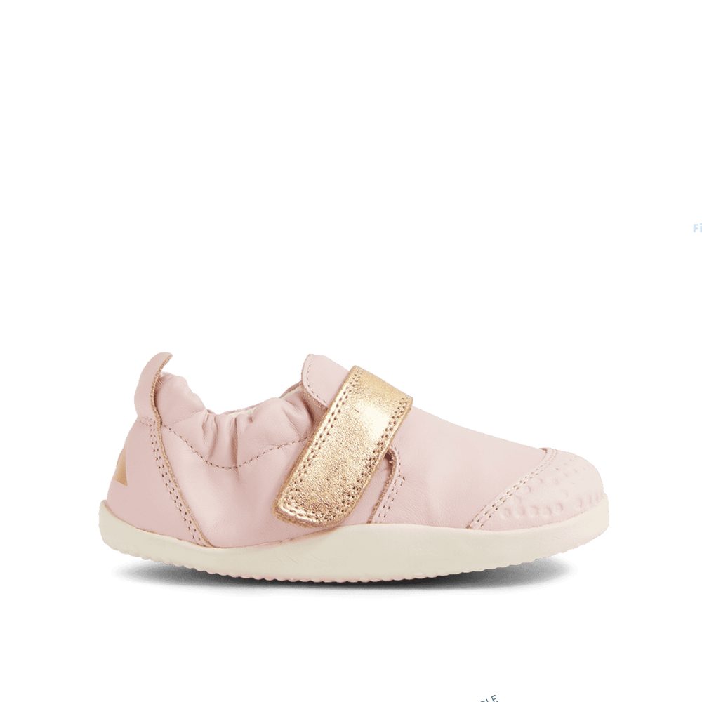 Bobux Go Ballet Pink Gold Xplorer capáčky koupíte na Naboso.cz