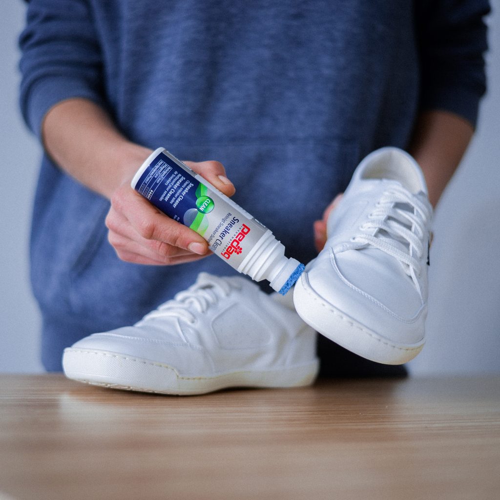naBOSo – PEDAG SNEAKER CLEANER Cleaning emulsion for shoes with white soles  75 ml – PEDAG International – Shoe care – Accessories – Zažijte pohodlí  barefoot bot.