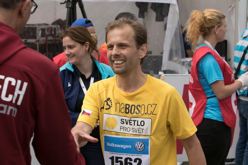 Maraton Praha naboso