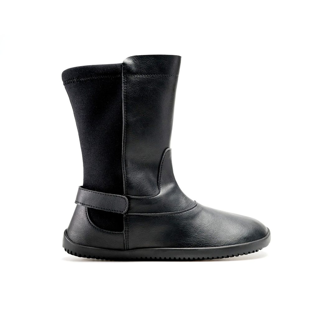 naBOSo – AHINSA SHOES POLOKOZAČKY BARE BLACK – Ahinsa shoes® – Kozačky –  Dámské – Zažijte pohodlí barefoot bot.