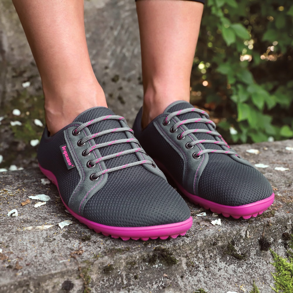naBOSo - LEGUANO AKTIV Anthracite with a pink sole - leguano - Sneakers  barefoot - Women, Barefoot shoes - Síla opravdovosti.