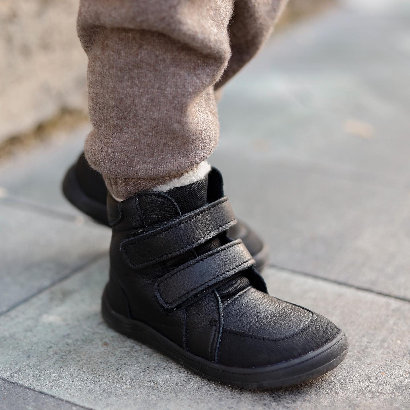 naBOSo – Barefoot boty do školy – od tenisek přes holínky až po přezůvky –  Zažijte pohodlí barefoot bot