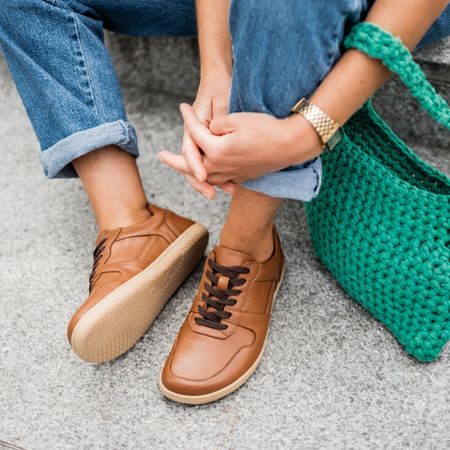 ANGLES DIONYSUS Cognac | Barefoot tenisky