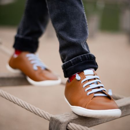 CAMPER PAVITRA TENISKY Cognac/Blue laces 6