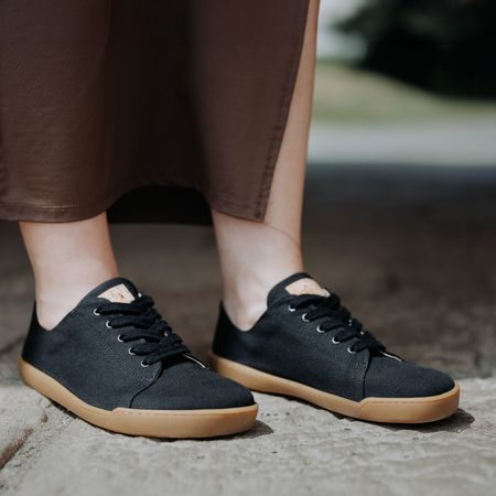 CRAVE WOODSTOCK Black | Barefoot tenisky