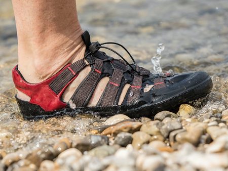 SOLE RUNNER FX TRAINER SANDAL Brown/Red