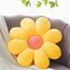 Měkoučký polštář květina - žlutý