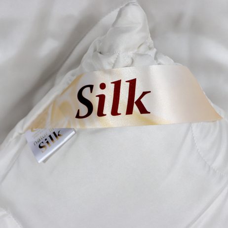 Saténový polštář SILK hedvábí - výstavní kus