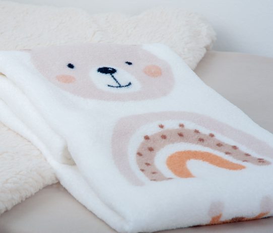 Dečka pro miminka Malí kamarádi 75x100 cm