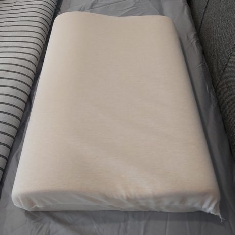 Anatomický polštář DREAMPUR® Grey dots profilovaný 40x60cm - VÝSTAVNÍ KUS