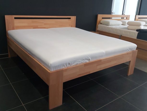 Buková postel Duos 2,5 cm masiv cink - výstavní kus