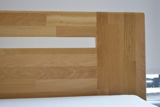 Dubová postel Grandioso Plus 4 cm masiv dub cink