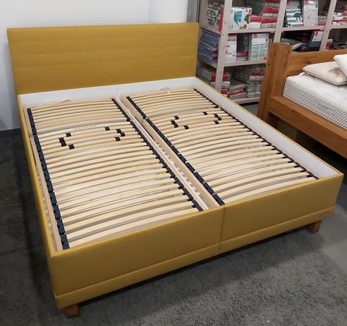 Čalouněná postel s úložným prostorem a rošty Slumberland BRISTOL
