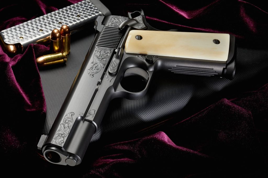 NIGHTHAWK CUSTOM VIP Black NIGHTHAWK CUSTOM Pistole samonabíjecí