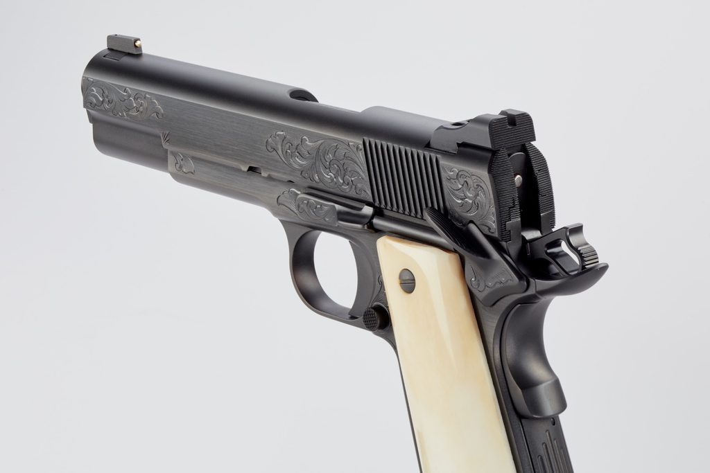 NIGHTHAWK CUSTOM VIP Black NIGHTHAWK CUSTOM Pistole samonabíjecí