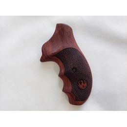 Střenky KSD Ruger SP101 rosewood s logem 2