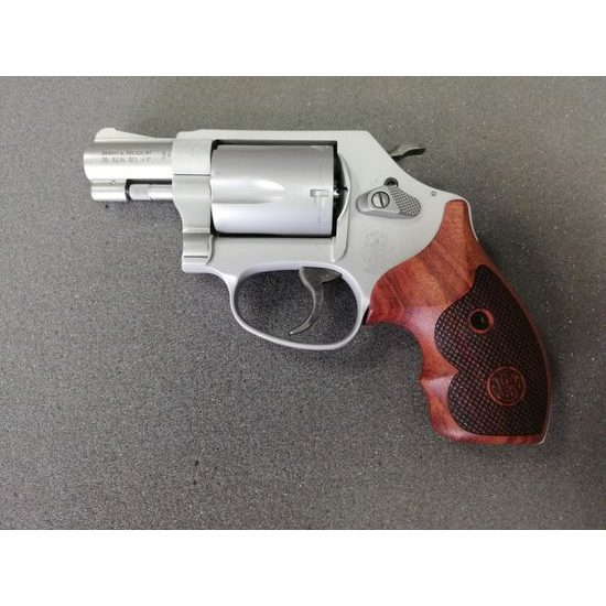 Střenky KSD Smith & Wesson J rám round butt ultra compact rosewood