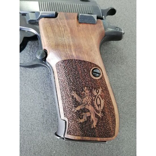 KSD CZ 82/83 CZ gungrips CZ walnut