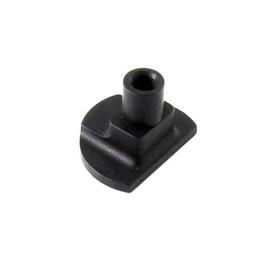 Očko pro montáž popruhu na taktické předpažbí Kel-Tec SU16