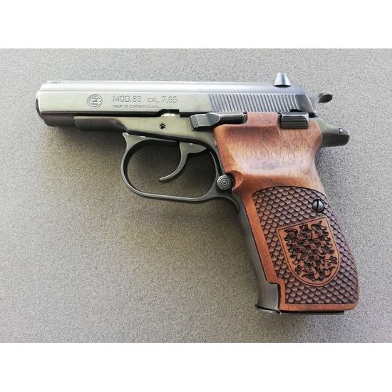 KSD CZ 82/83 gungrips walnut "Morava" scale pattern