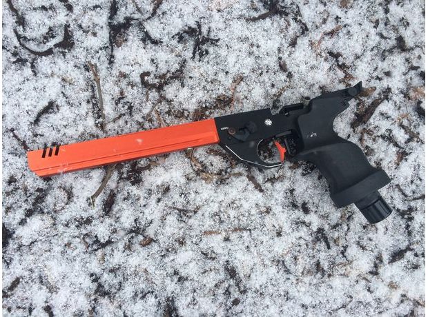 Vzduchová pistole Listone Victor CO2 červená 4,5mm