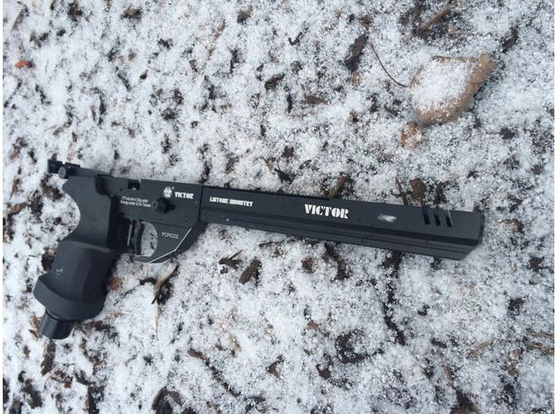 Vzduchová pistole Listone Victor CO2 černá 4,5mm