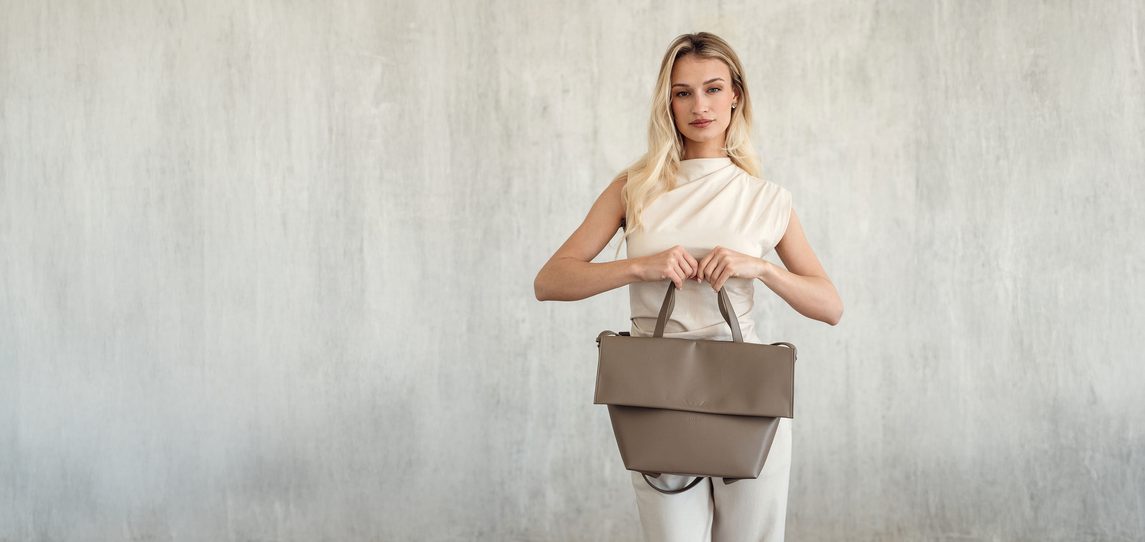 Red-D Beige