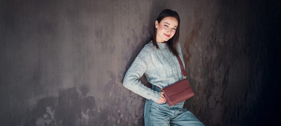 Danita Mini Wine Red