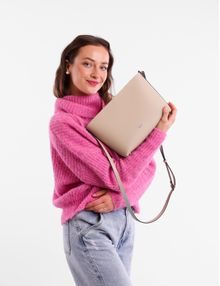 Ryanne Beige