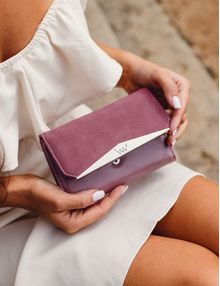 Launa Purple